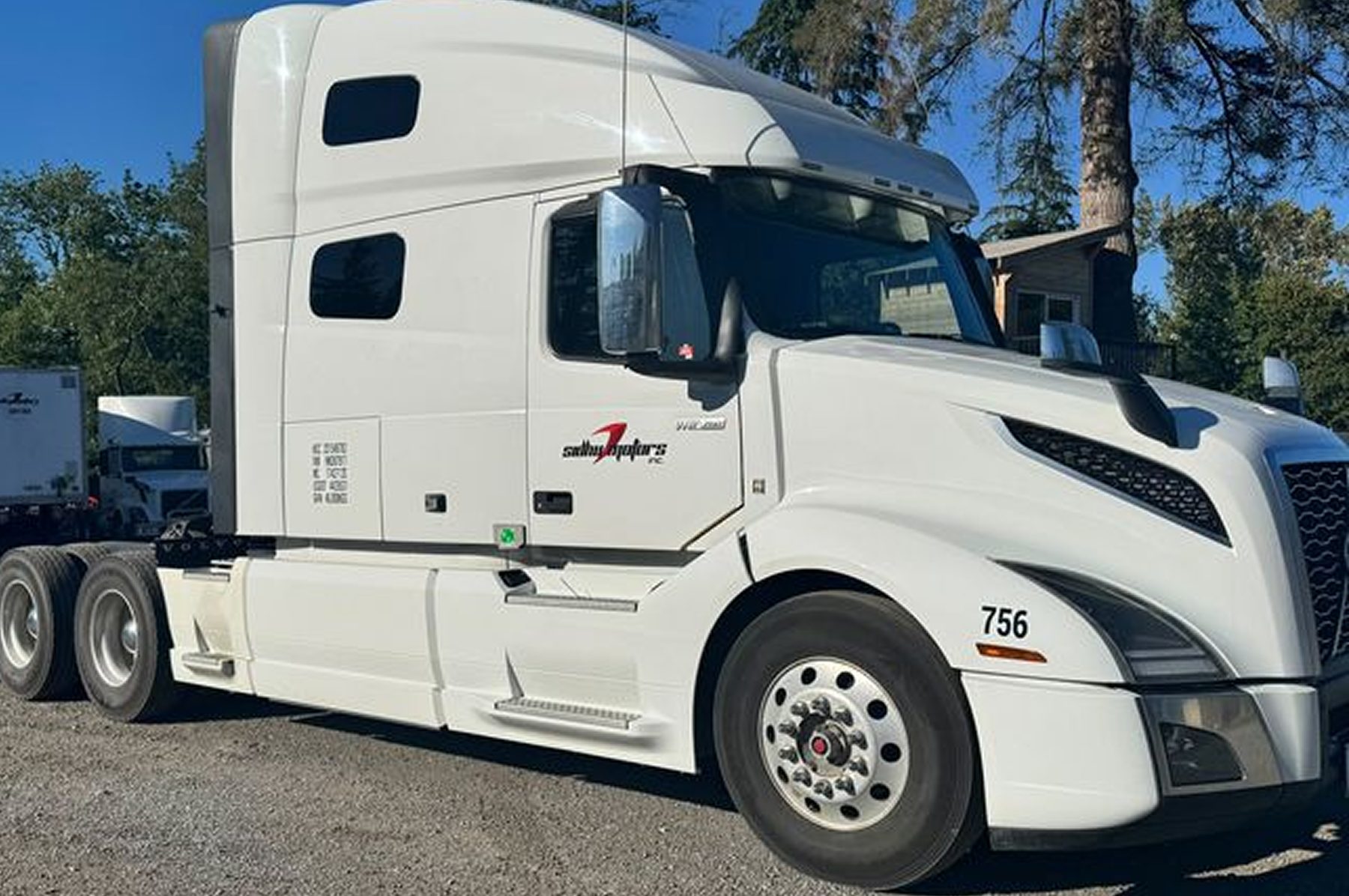 Sidhu Motors 53-foot dry van on a full-truckload run